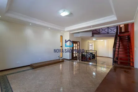 Casa com 3 Quartos à venda, 330m² no Mirandópolis, São Paulo