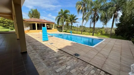 Fazenda/Sítio com 3 Quartos à venda, 330m² no Fazenda D'Oeste I, Araçoiaba da Serra