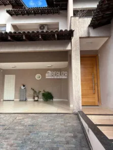 Sobrado com 4 Quartos à venda, 335m² no Santa Maria, Uberaba