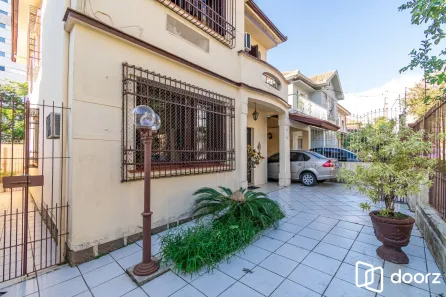 Casa com 3 Quartos à venda, 160m² no Azenha, Porto Alegre