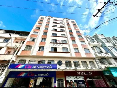 Apartamento com 2 Quartos para alugar, 79m² no Centro, Juiz de Fora