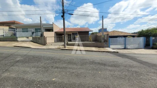 Casa com 4 Quartos à venda, 250m² no Saguaçu, Joinville