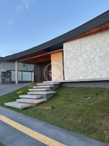 Casa de Condomínio com 3 Quartos à venda, 182m² no Jardins Sevilha, Aparecida de Goiânia