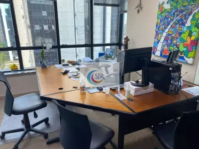 Sala Comercial para alugar, 176m² no Vila Olímpia, São Paulo