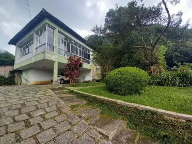 Casa com 4 Quartos à venda, 2217m² no Cascata dos Amores, Teresópolis