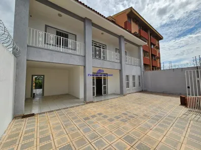 Imóvel Comercial com 8 Quartos para alugar, 413m² no Areão, Cuiabá