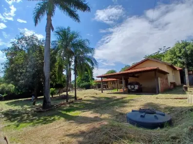 Fazenda/Sítio com 3 Quartos à venda, 190m² no Condomínio Vila Velha (Zona Rural), São José do Rio Preto