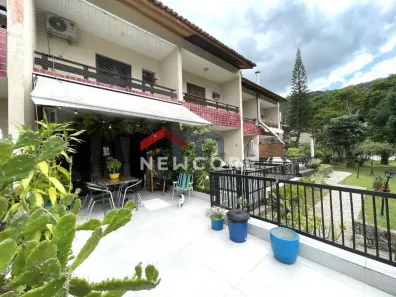 Casa de Condomínio com 2 Quartos à venda, 90m² no Enseada, Guarujá