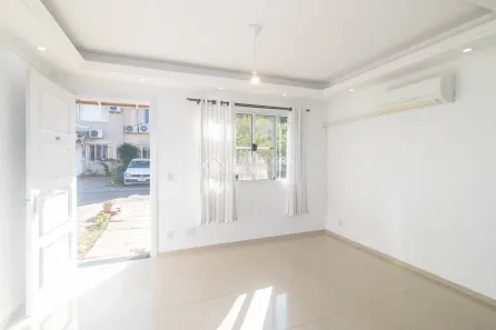 Casa de Condomínio com 2 Quartos para alugar, 78m² no Humaitá, Porto Alegre