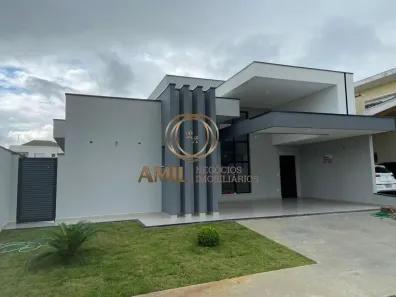 Casa com 3 Quartos à venda, 300m² no Bairro do Grama, Caçapava