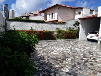 Casa com 4 Quartos à venda, 440m² no Pituba, Salvador