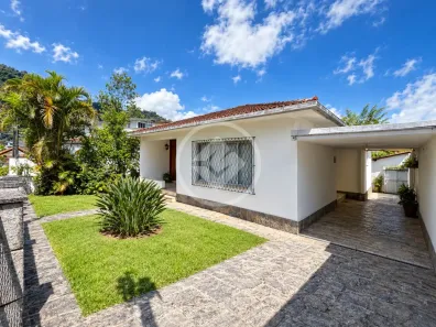 Casa com 3 Quartos à venda, 184m² no Alto, Teresópolis