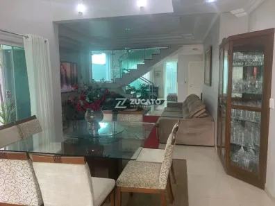Casa com 4 Quartos à venda, 380m² no Jardim do Lago, Uberaba