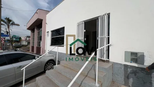 Imóvel Comercial com 3 Quartos para alugar, 147m² no Vila São Francisco, Hortolândia