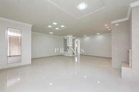 Casa com 4 Quartos à venda, 355m² no Butiatuvinha, Curitiba