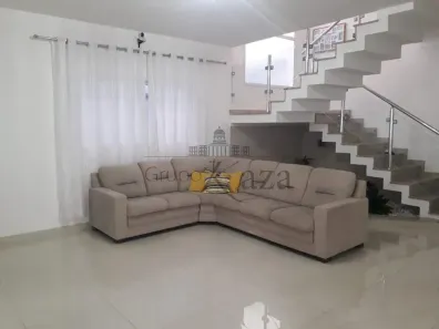 Casa de Condomínio com 4 Quartos à venda, 240m² no Bairro do Grama, Caçapava