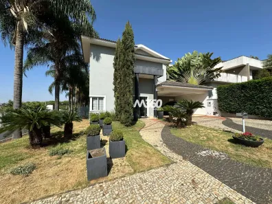 Sobrado com 4 Quartos para alugar, 445m² no Cidade Vera Cruz, Aparecida de Goiânia