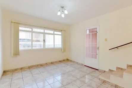 Casa com 3 Quartos para alugar, 150m² no Jardim Santa Francisca, Guarulhos