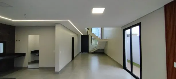 Casa de Condomínio com 4 Quartos à venda, 225m² no Granja Marileusa, Uberlândia