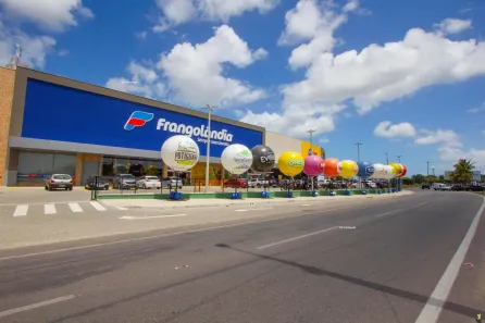 Ponto Comercial para alugar, 84m² no Curicaca, Caucaia