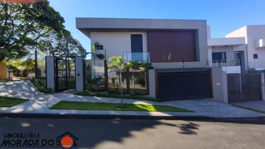 Sobrado com 3 Quartos à venda, 237m² no Vila Progresso, Maringá