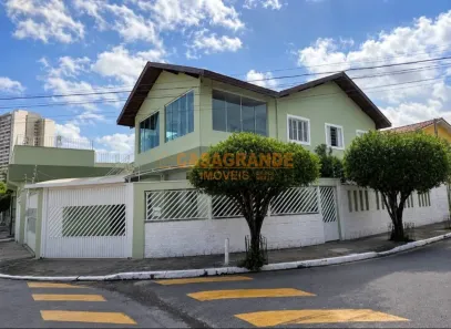 Casa com 7 Quartos à venda, 275m² no Jardim das Indústrias, São José dos Campos