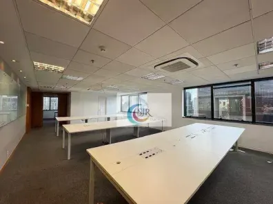 Sala Comercial para alugar, 225m² no Itaim Bibi, São Paulo