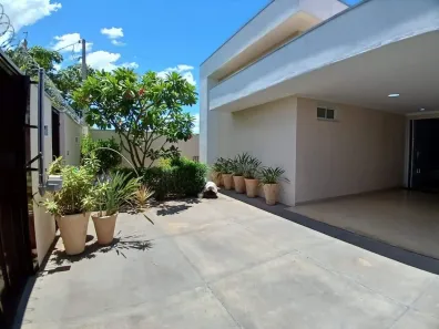 Imóvel Comercial com 3 Quartos à venda, 203m² no Santos Dumont, Três Lagoas