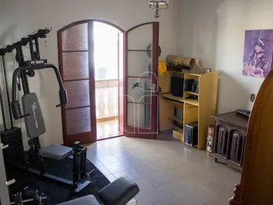 Casa com 5 Quartos à venda, 348m² no Banzato, Marília