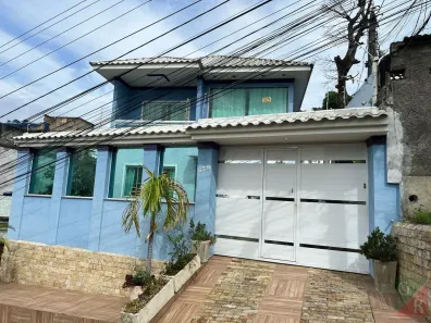 Casa com 3 Quartos à venda, 280m² no Vila Meriti, Duque de Caxias