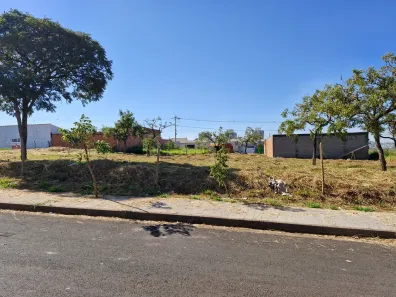 Lote/Terreno à venda, 500m² no Loteamento Luizote de Freitas IV, Uberlândia
