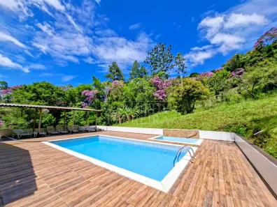 Fazenda/Sítio com 4 Quartos à venda, 49000m² no Centro, Juquitiba