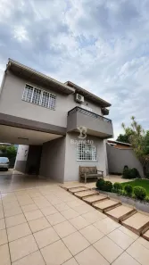 Casa com 4 Quartos à venda, 198m² no Califórnia, Londrina