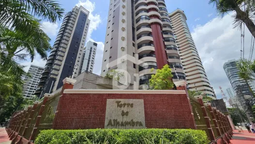 Apartamento com 4 Quartos à venda, 365m² no Nazaré, Belém