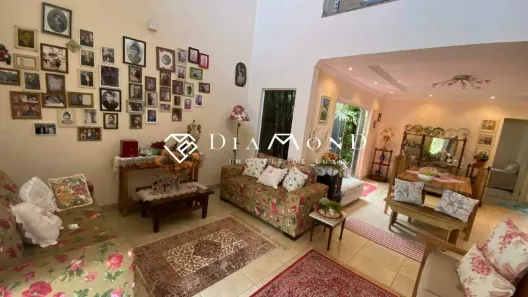 Casa com 3 Quartos à venda, 250m² no Cidade Jardim, Uberlândia