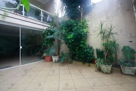 Sobrado com 3 Quartos à venda, 220m² no Jardim Guapituba, Mauá