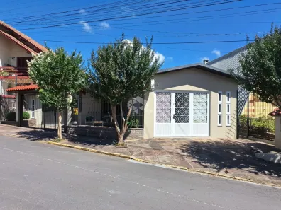 Casa com 5 Quartos à venda, 277m² no Cairú, Garibaldi