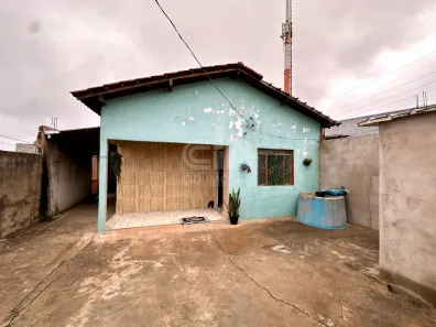 Casa com 2 Quartos para alugar, 85m² no Jardim Imperial, Cuiabá