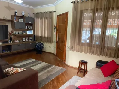 Sobrado com 3 Quartos à venda, 132m² no Loteamento Residencial Vista Linda, São José dos Campos