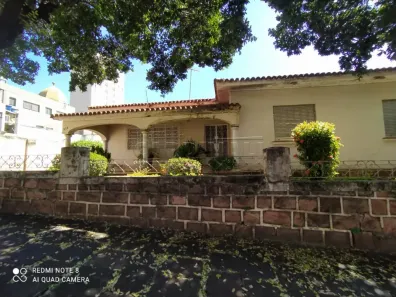 Casa com 4 Quartos à venda, 285m² no Centro, Araraquara