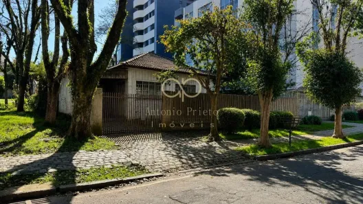 Lote/Terreno à venda, 360m² no Ahú, Curitiba