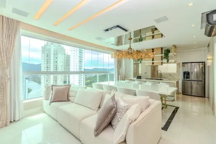 Cobertura com 4 Quartos para alugar, 230m² no Centro, Balneário Camboriú