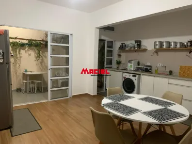 Casa com 3 Quartos à venda, 150m² no Jardim do Céu, São José dos Campos