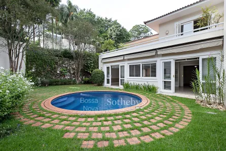 Casa com 4 Quartos à venda, 485m² no Jardim Everest, São Paulo