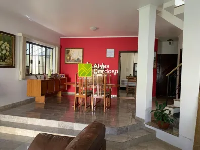 Casa com 4 Quartos à venda, 300m² no Jardim Guadalajara, Sorocaba