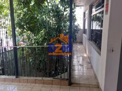 Imóvel Comercial com 3 Quartos para alugar, 230m² no Vila Campesina, Osasco