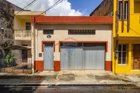 Casa com 5 Quartos à venda, 215m² no Batista Campos, Belém