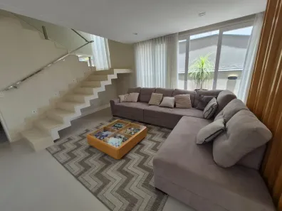 Casa de Condomínio com 3 Quartos para alugar, 280m² no Aruã, Mogi das Cruzes