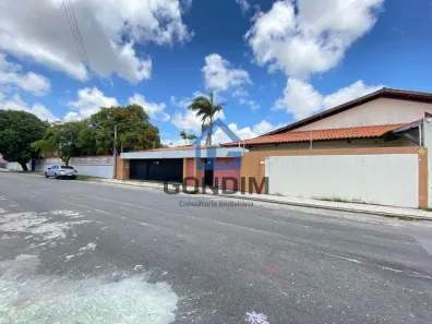 Casa com 3 Quartos à venda, 561m² no Cidade dos Funcionários, Fortaleza