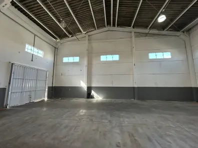 Galpão/Depósito/Armazém para alugar, 1800m² no Salseiros, Itajaí